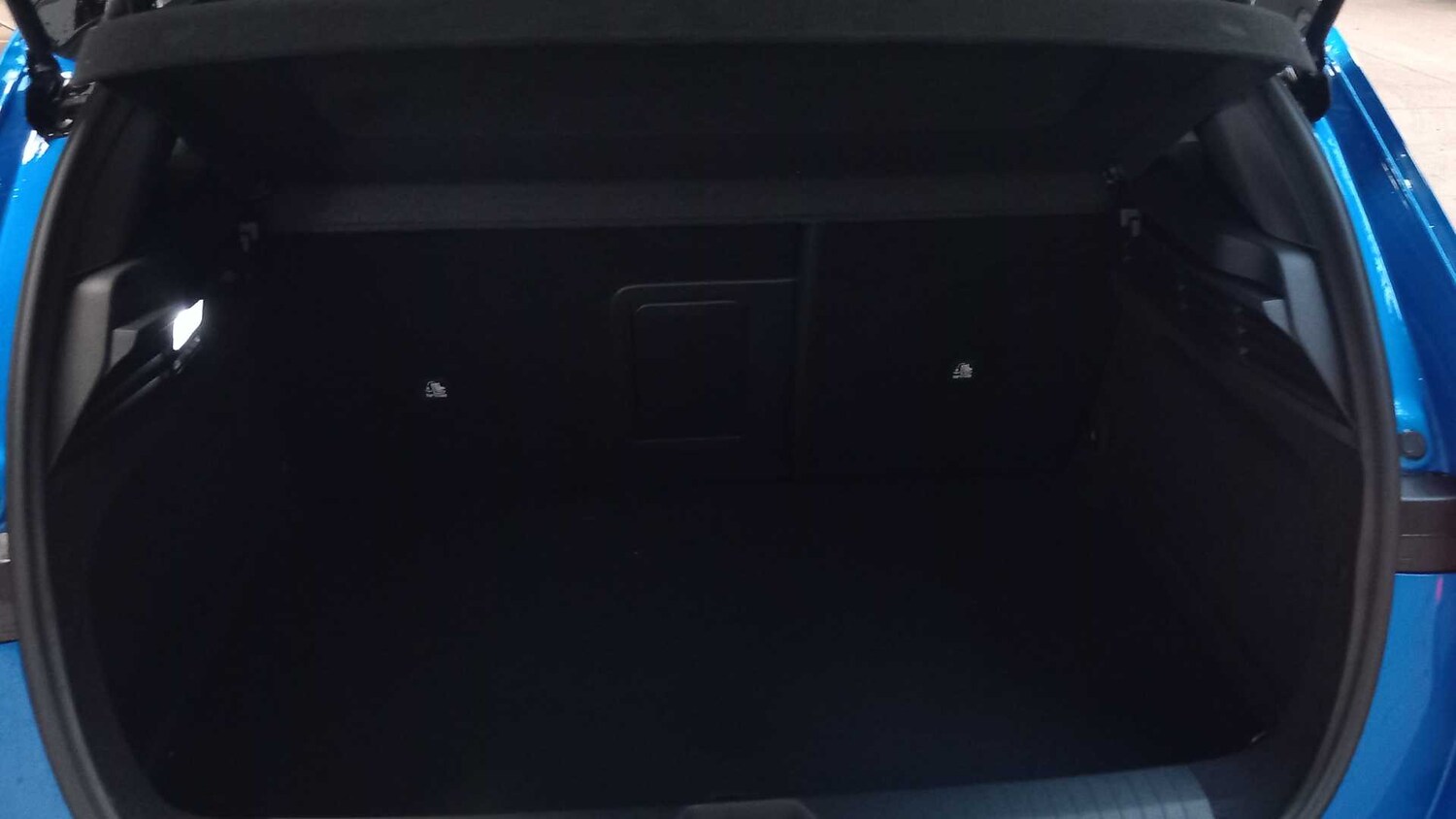 Used Vauxhall Astra 2024 for sale - 77960903: Photo 6