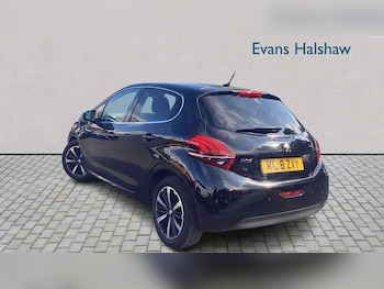 Used Peugeot 208 2018 for sale - 78451488: Photo