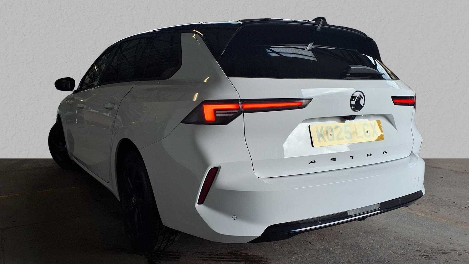 Used Vauxhall Astra for sale - 77862103: Photo 4