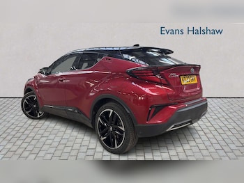 Used Toyota C-HR 2023 for sale - 77856744: Photo