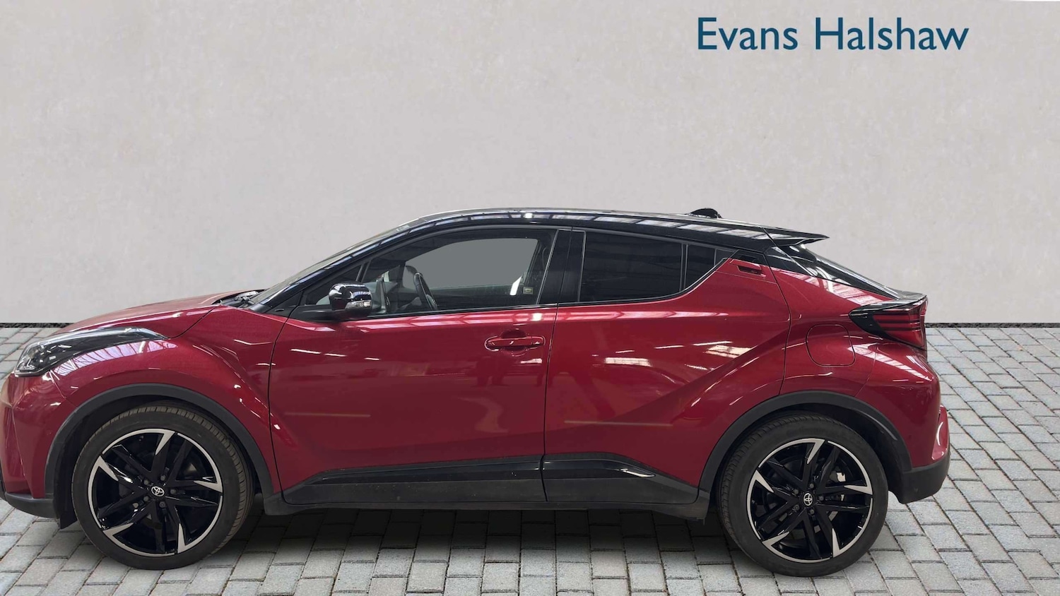 Used Toyota C-HR 2023 for sale - 77856744: Photo 3