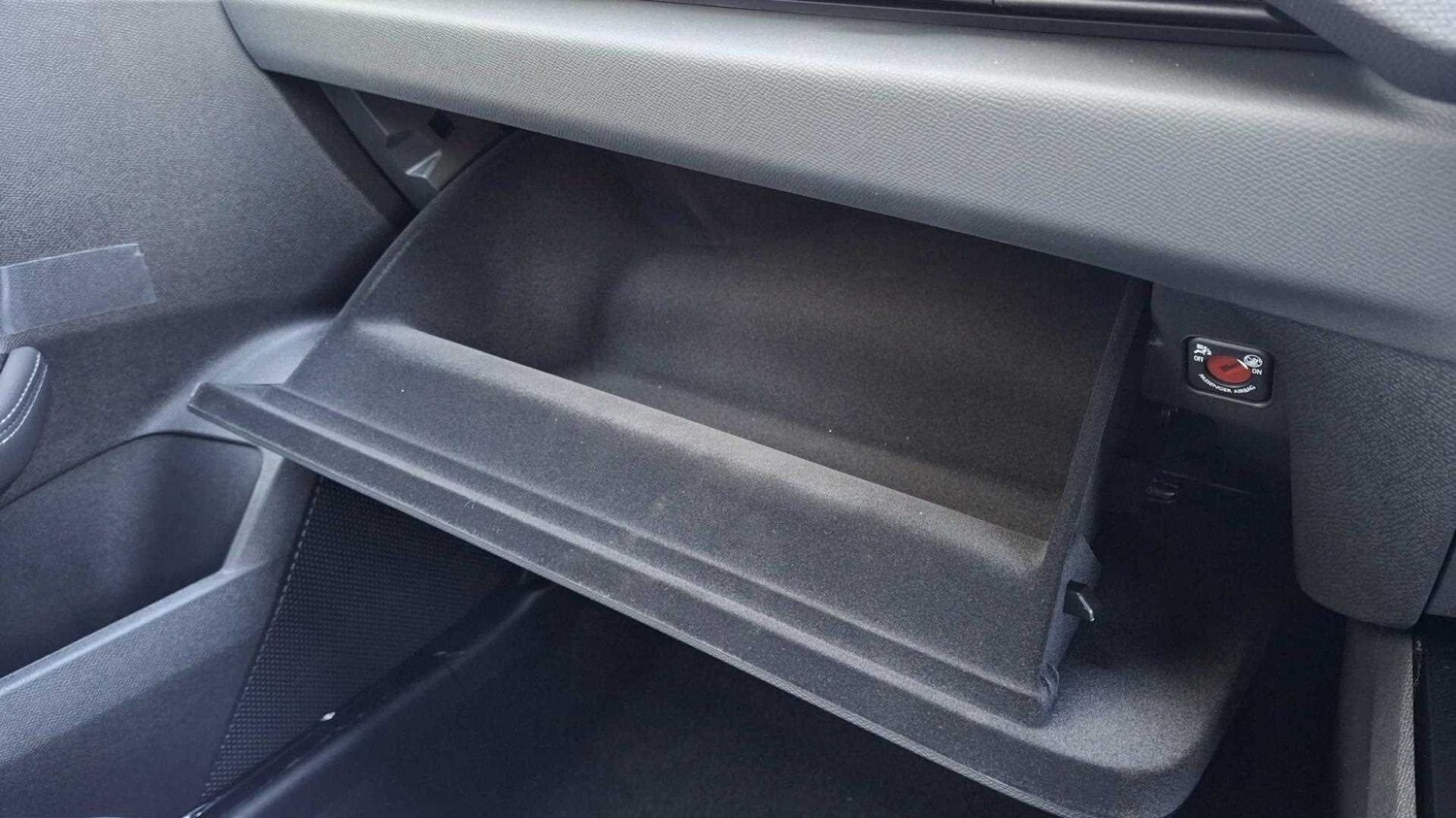 Used Vauxhall Astra for sale - 77862178: Photo 28