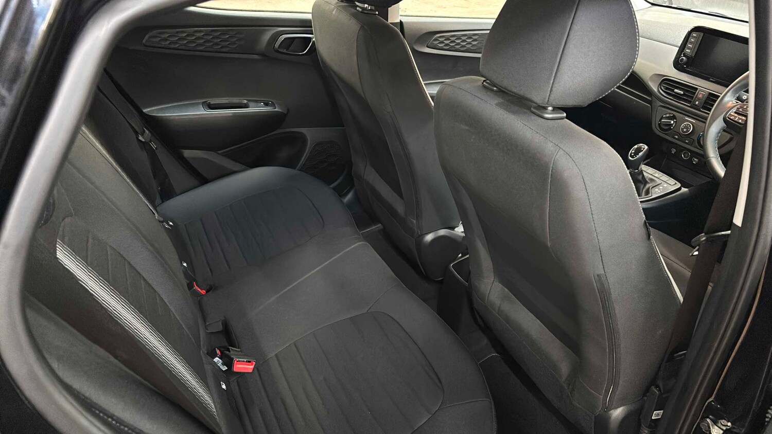 Used Hyundai i10 2024 for sale - 77856930: Photo 12