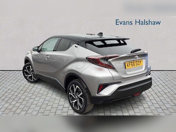 Used Toyota C-HR 2017 for sale - 77913749: Photo