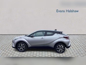 Used Toyota C-HR 2017 for sale - 77913749: Photo