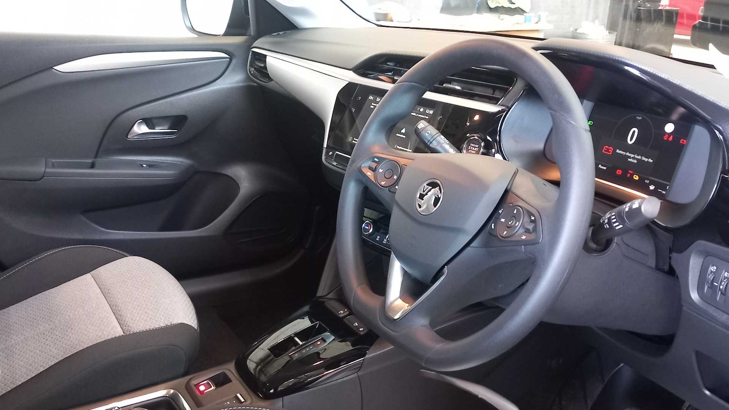 Used Vauxhall Corsa for sale - 77861850: Photo 3