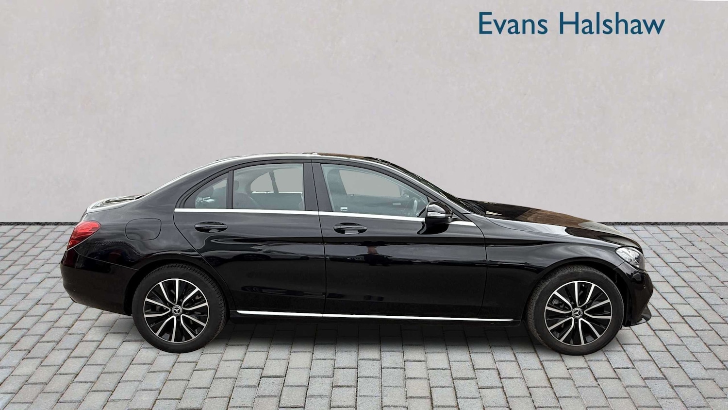 Used Mercedes-Benz C Class 2018 for sale - 78090142: Photo 4