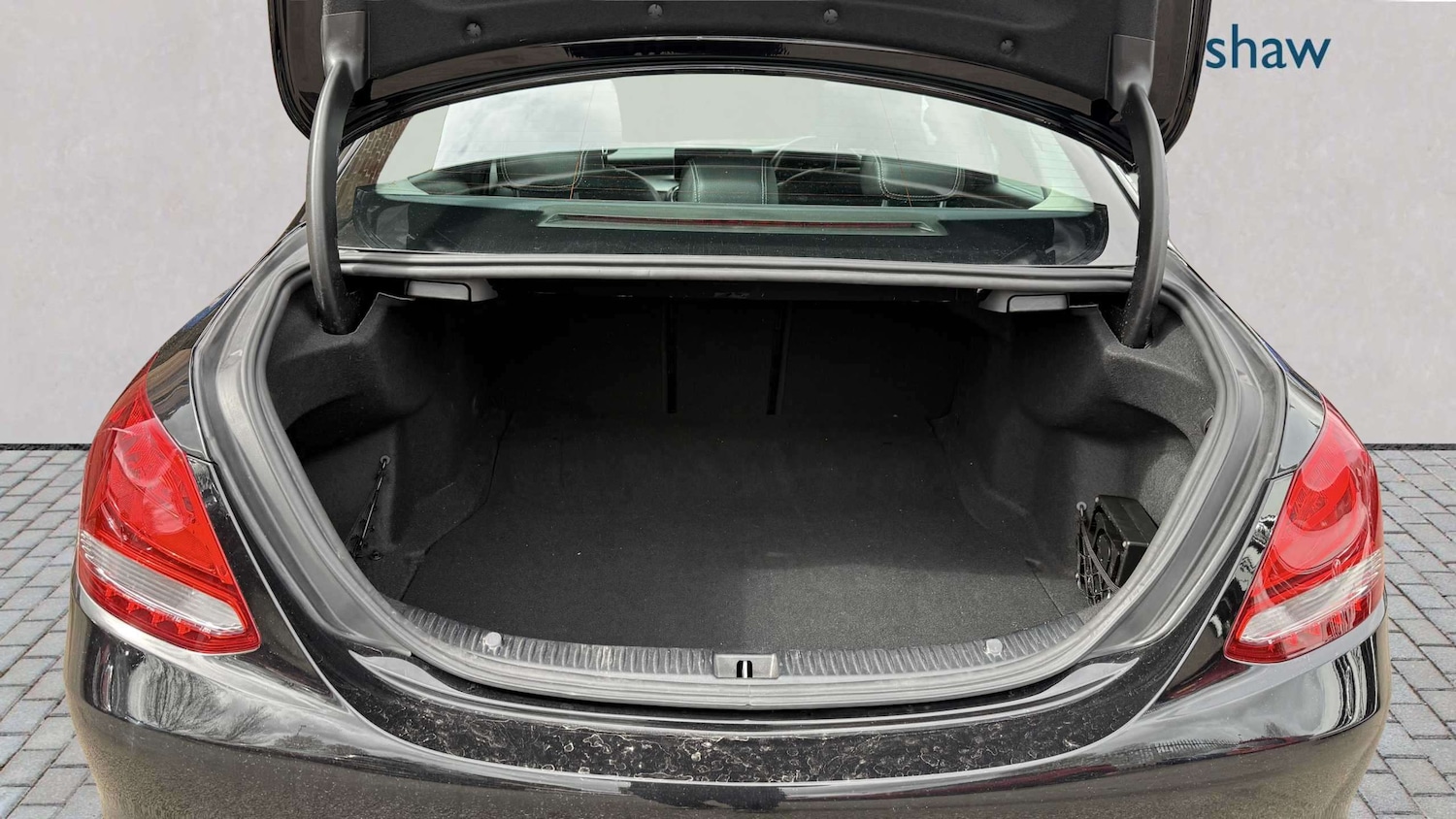 Used Mercedes-Benz C Class 2018 for sale - 78090142: Photo 6