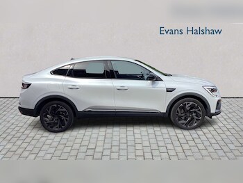 Used Renault Arkana 2024 for sale - 78407524: Photo