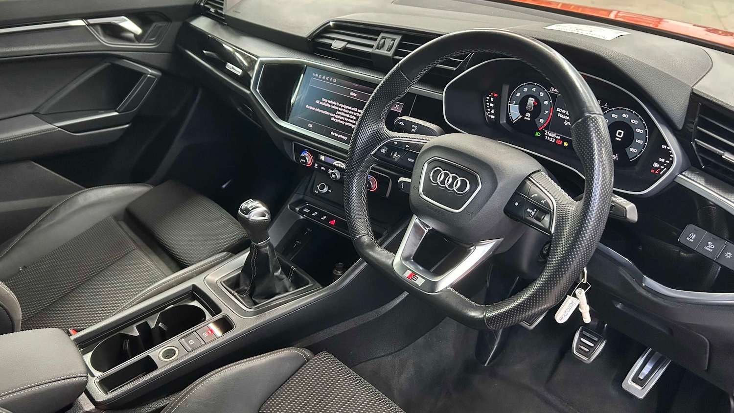 Used Audi Q3 for sale - 77859797: Photo 2