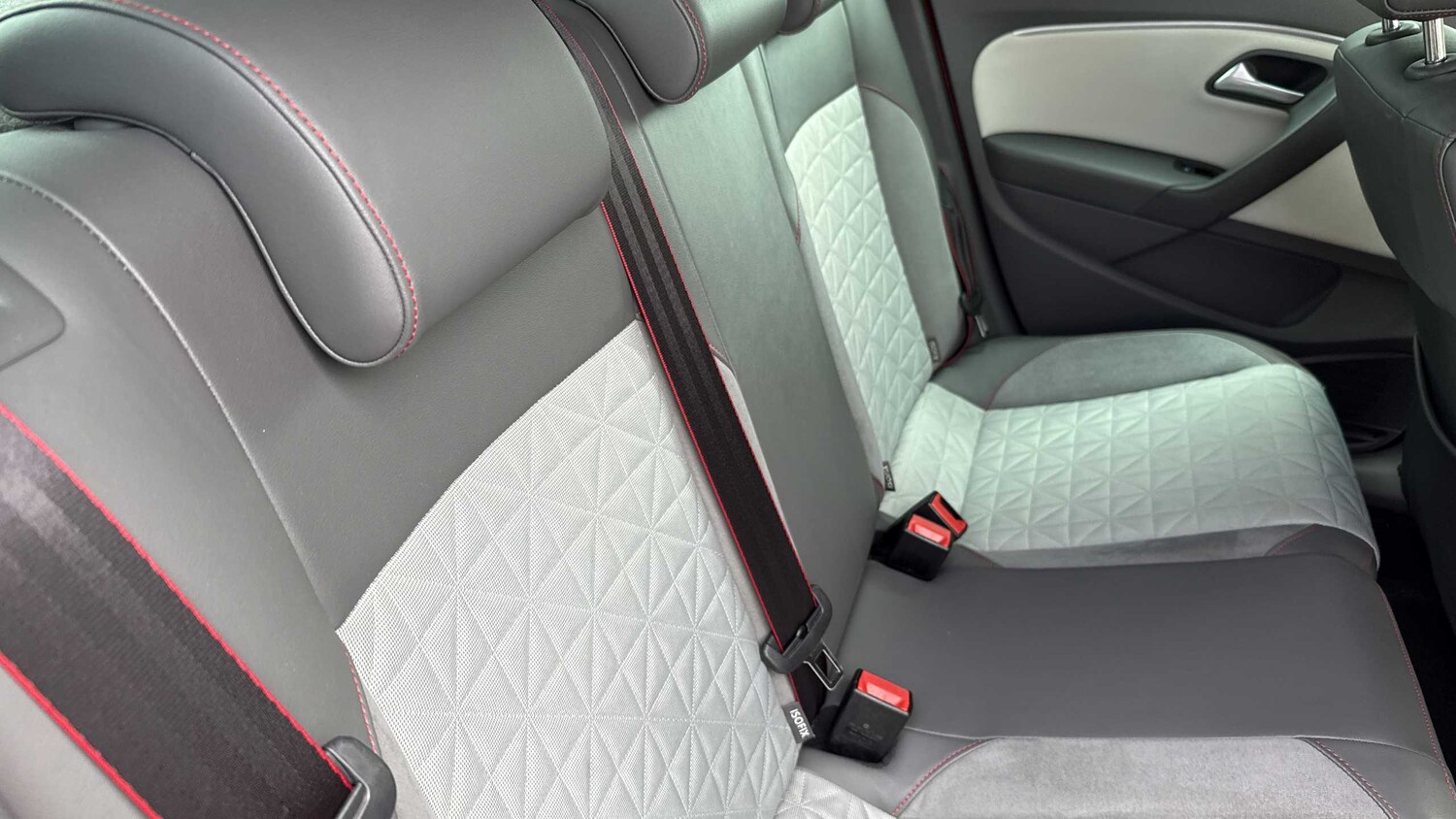 Used Volkswagen Polo 2017 for sale - 77858189: Photo 12