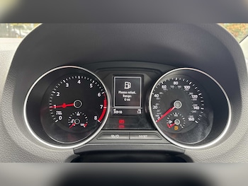 Used Volkswagen Polo 2017 for sale - 77858189: Photo