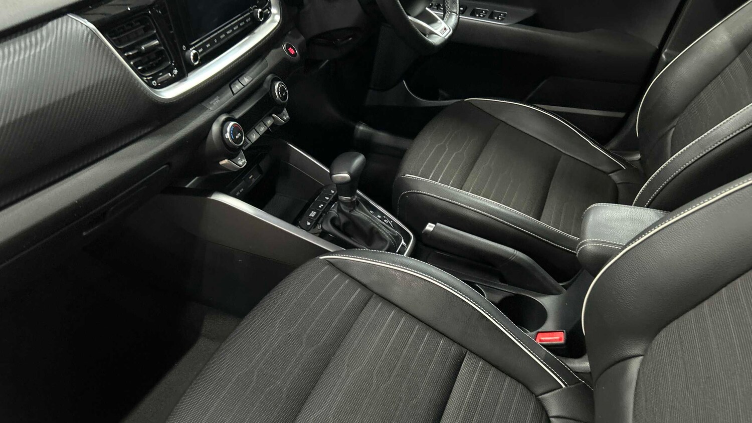 Used Kia Stonic for sale - 77861769: Photo 19