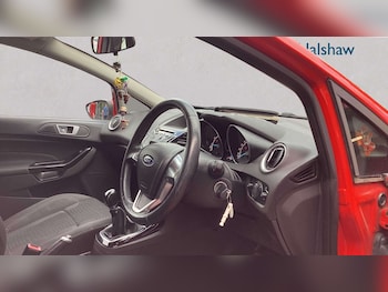 Used Ford Fiesta 2015 for sale - 78881354: Photo