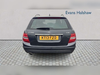 Used Mercedes-Benz C Class 2013 for sale - 77857421: Photo