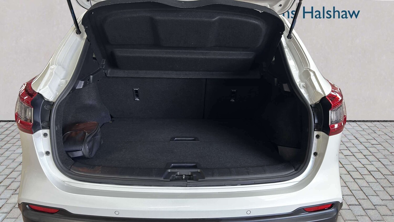 Used Nissan Qashqai for sale - 77860252: Photo 7