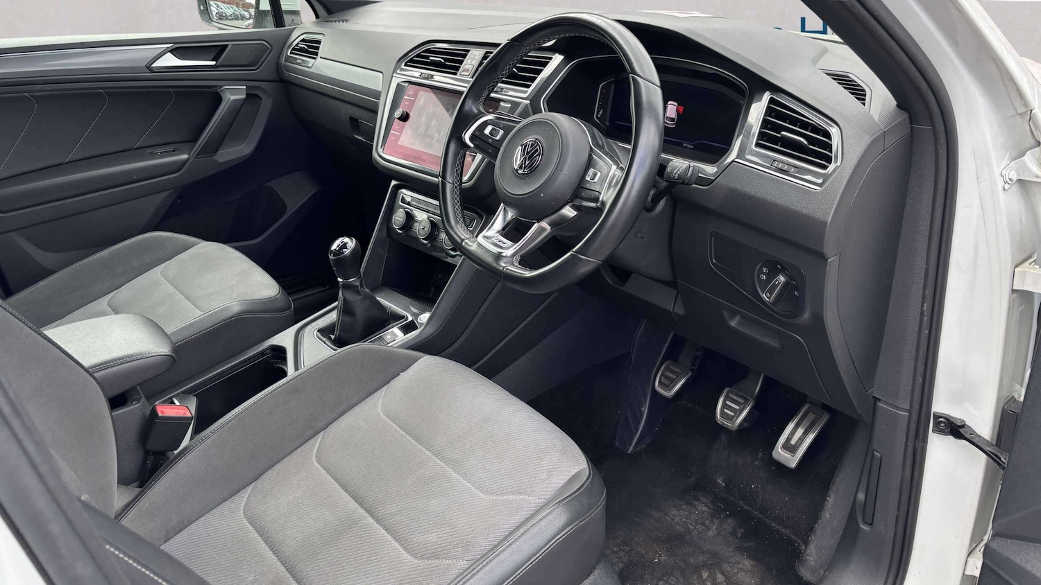 Used Volkswagen Tiguan for sale - 77857424: Photo 5