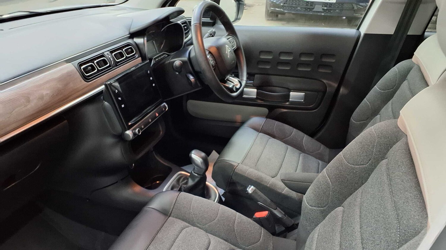 Used Citroen C3 2023 for sale - 77857411: Photo 13