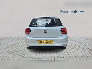 Used Volkswagen Polo 2019 for sale - 79051702: Photo