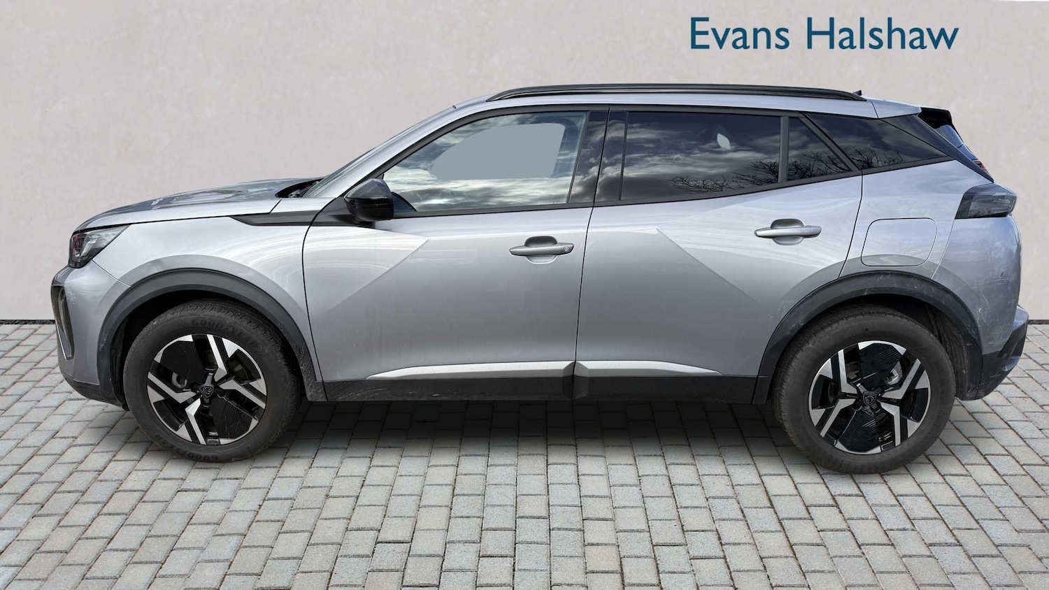 Used Peugeot 2008 for sale - 77861352: Photo 3