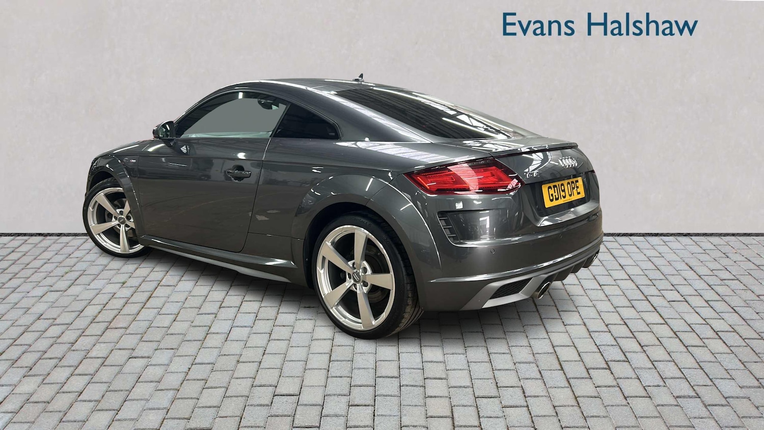 Used Audi TT for sale - 77861723: Photo 2
