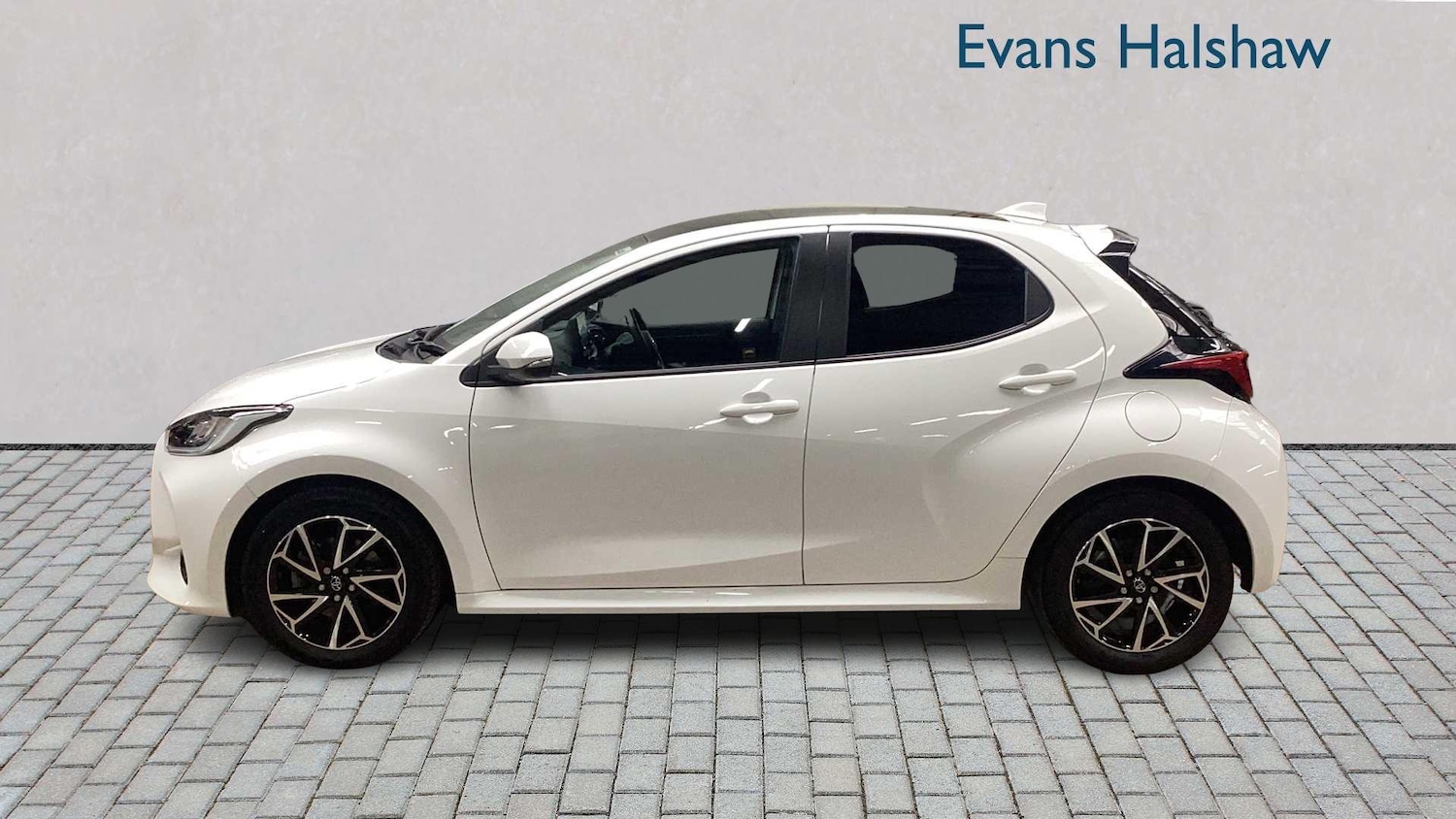 Used Toyota Yaris for sale - 77862589: Photo 3