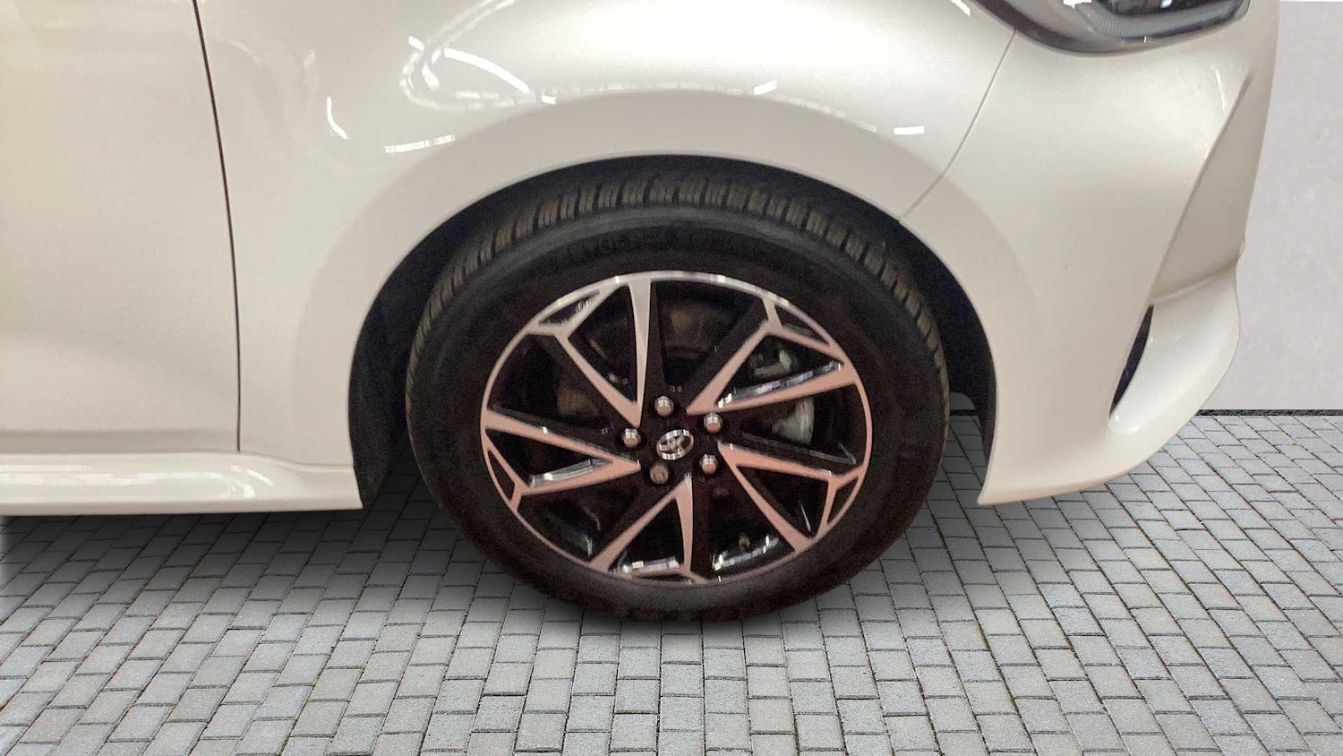 Used Toyota Yaris for sale - 77862589: Photo 6