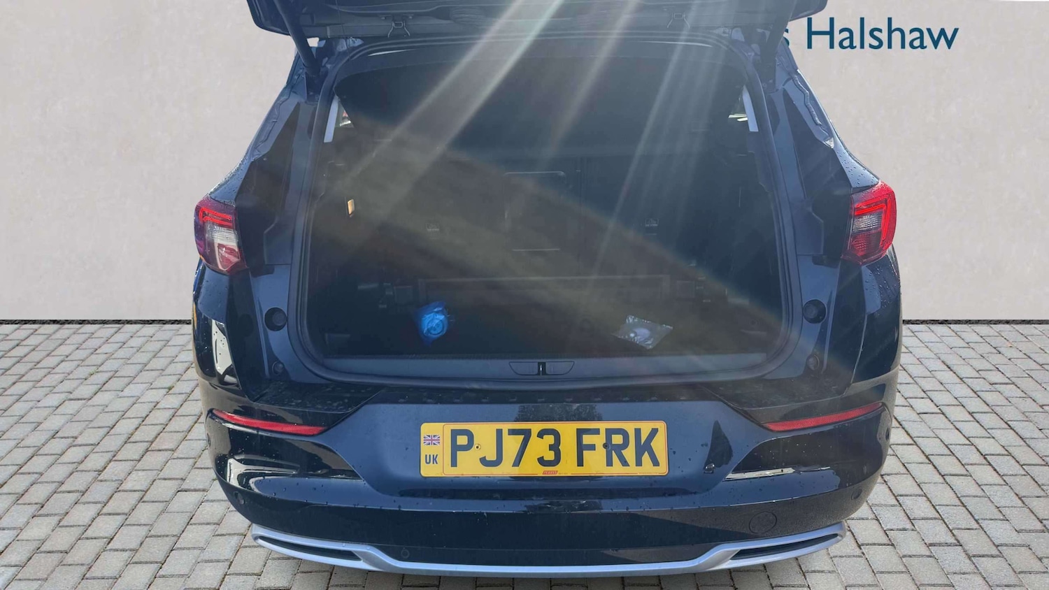 Used Vauxhall Grandland 2023 for sale - 78037610: Photo 4