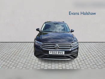 Used Volkswagen Tiguan Allspace 2022 for sale - 78551129: Photo