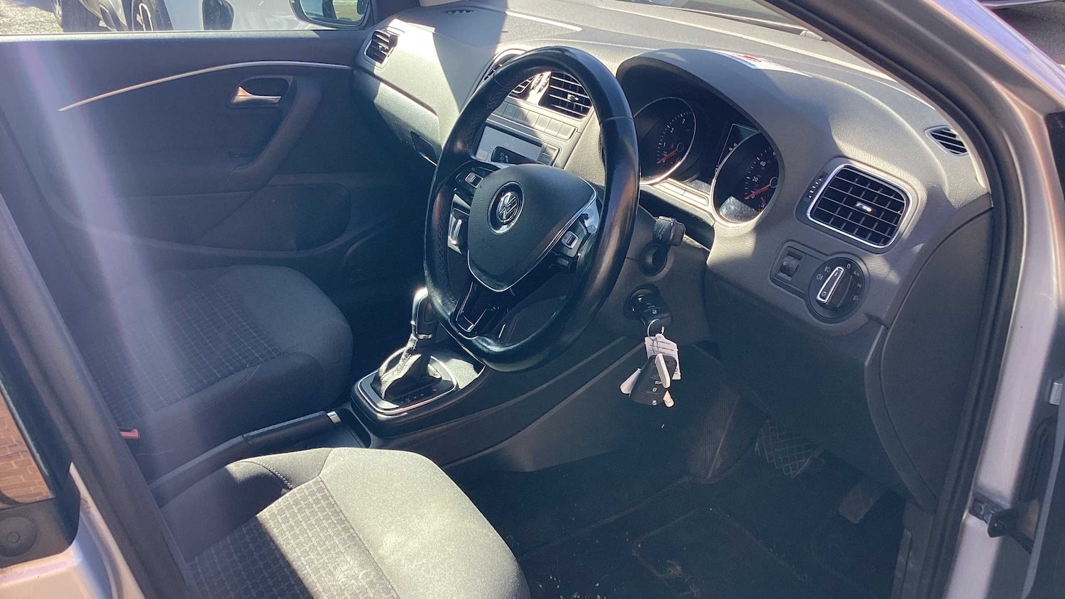 Used Volkswagen Polo for sale - 77861322: Photo 5