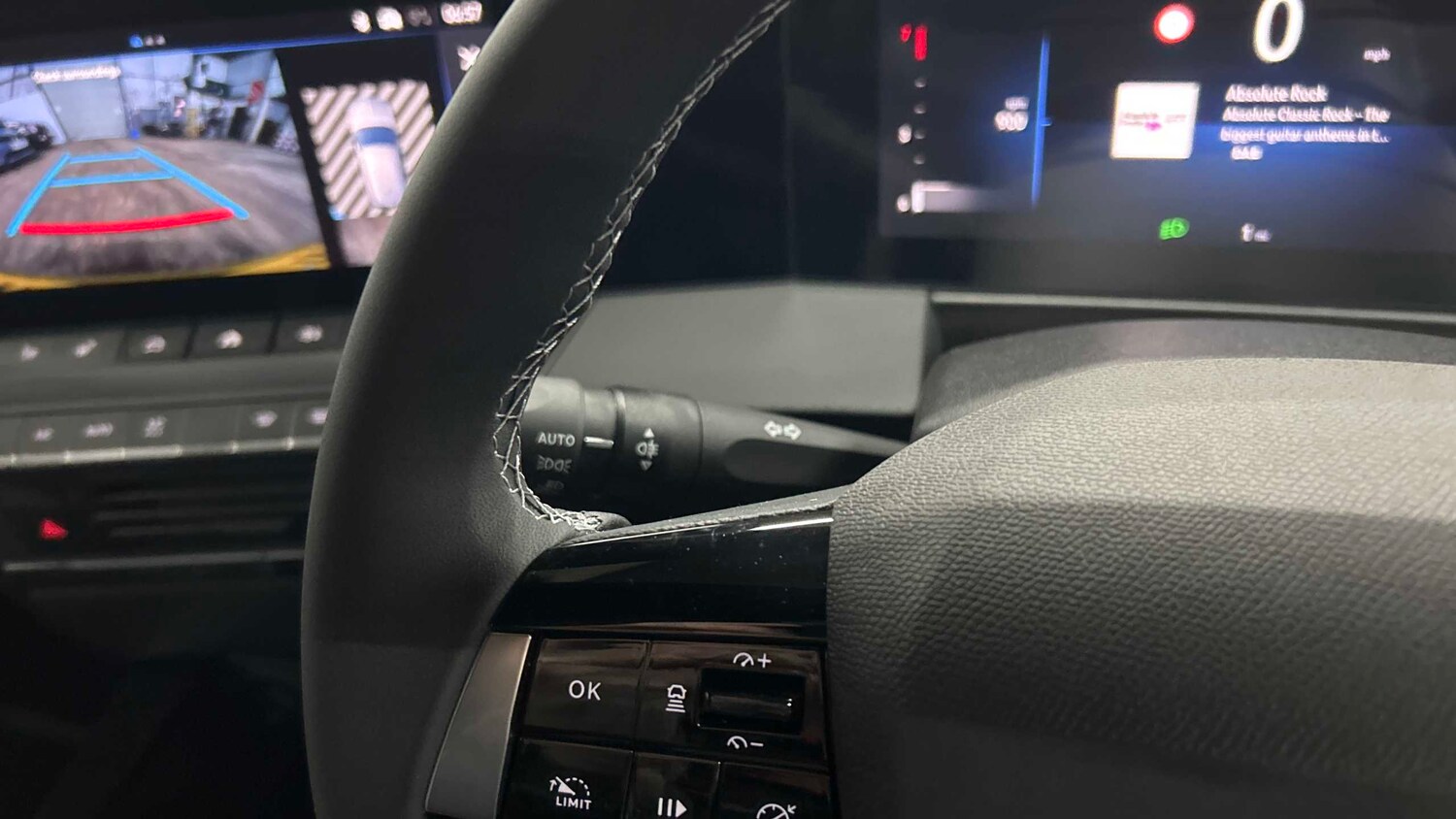 Used Vauxhall Astra for sale - 77861028: Photo 15