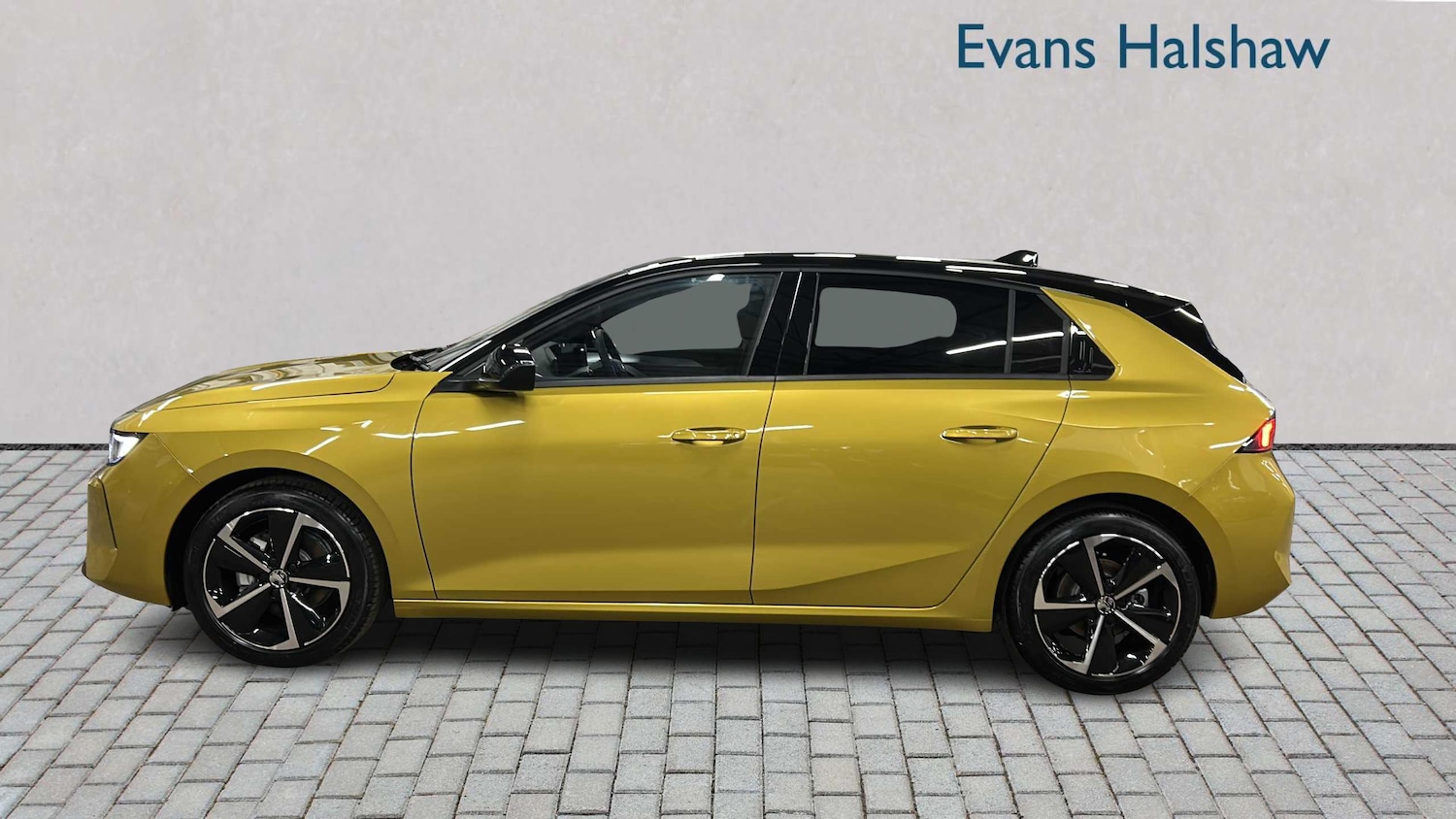 Used Vauxhall Astra for sale - 77861028: Photo 3