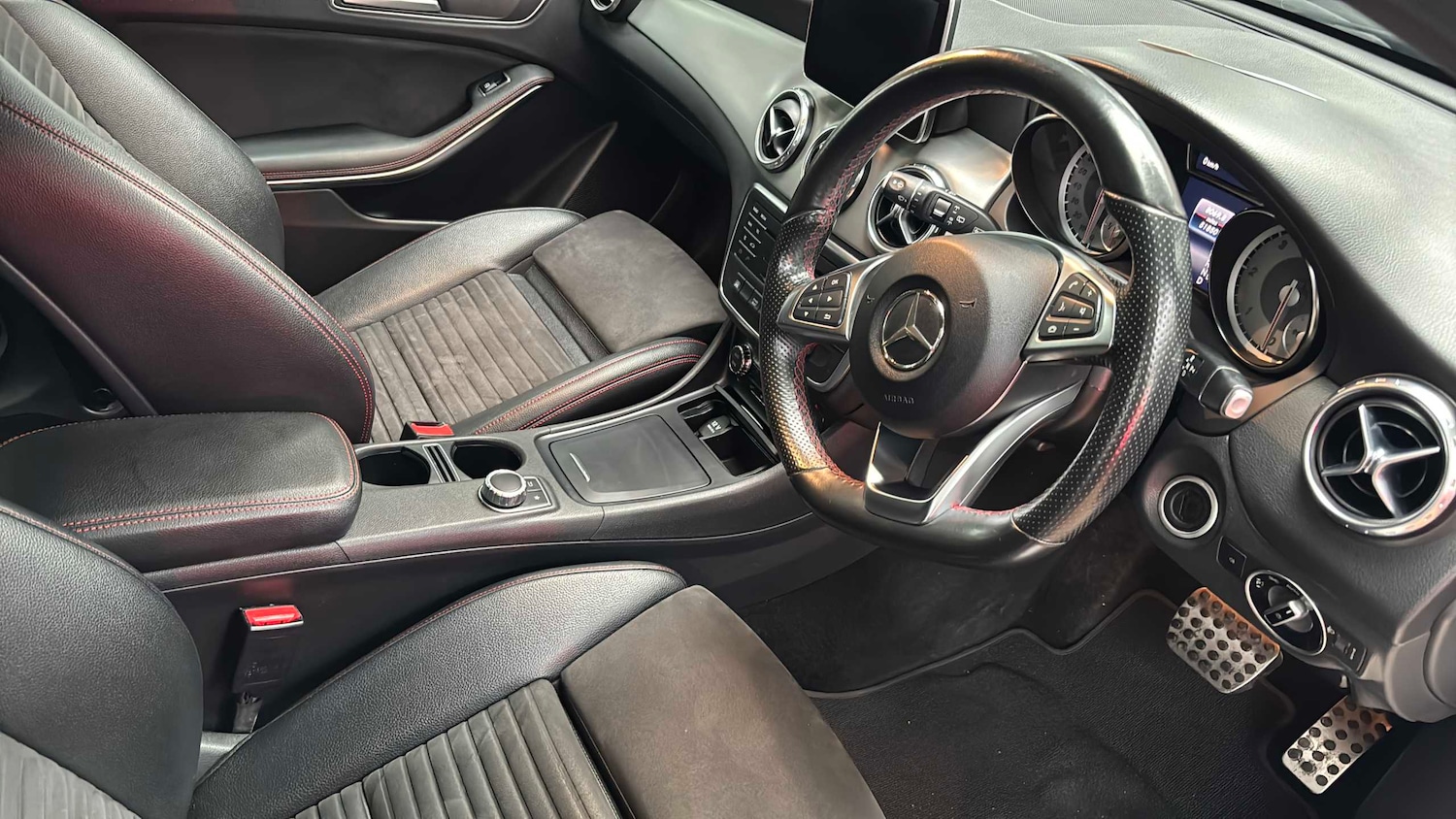 Used Mercedes-Benz GLA 2015 for sale - 78037516: Photo 8