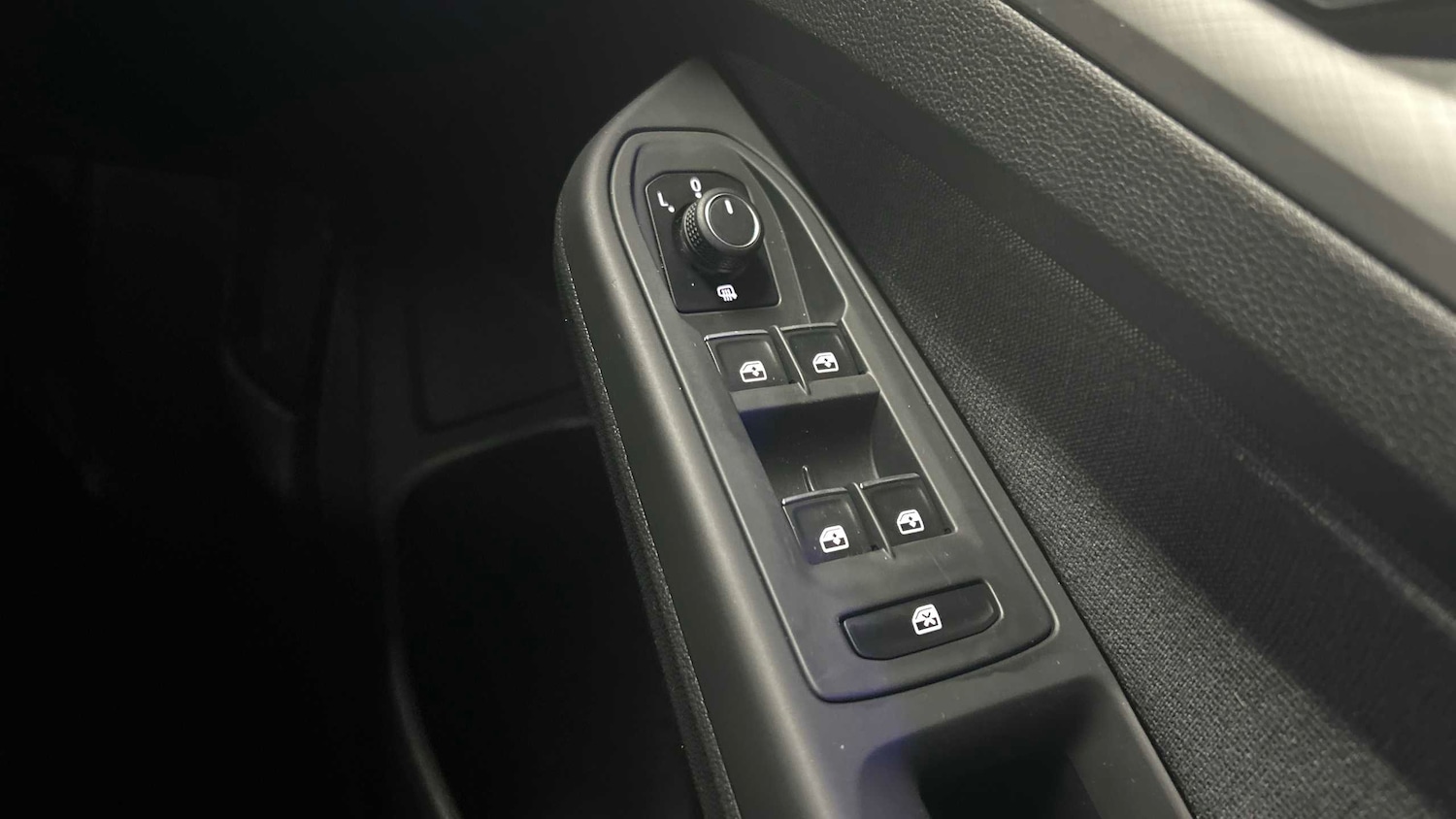 Used Volkswagen Golf 2024 for sale - 77859985: Photo 24