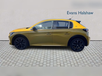 Used Peugeot 208 2023 for sale - 77979399: Photo