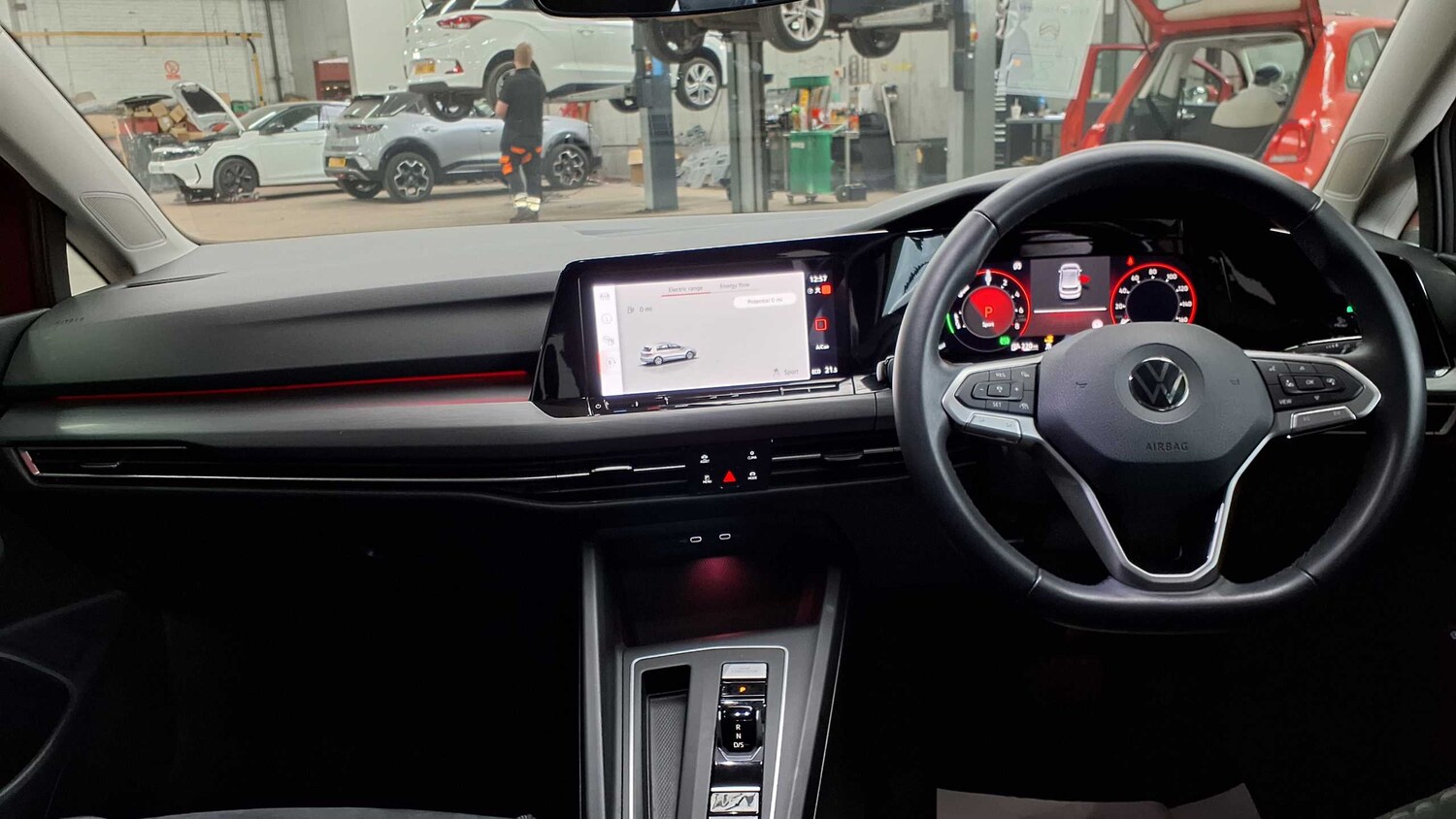 Used Volkswagen Golf 2021 for sale - 77857219: Photo 10