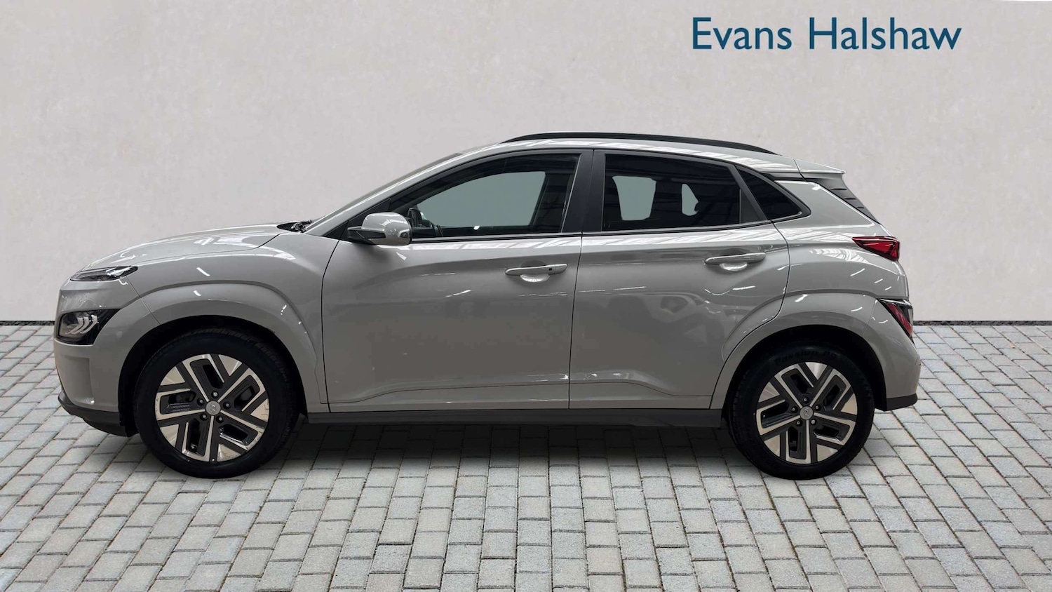 Used Hyundai KONA 2023 for sale - 77899231: Photo 3