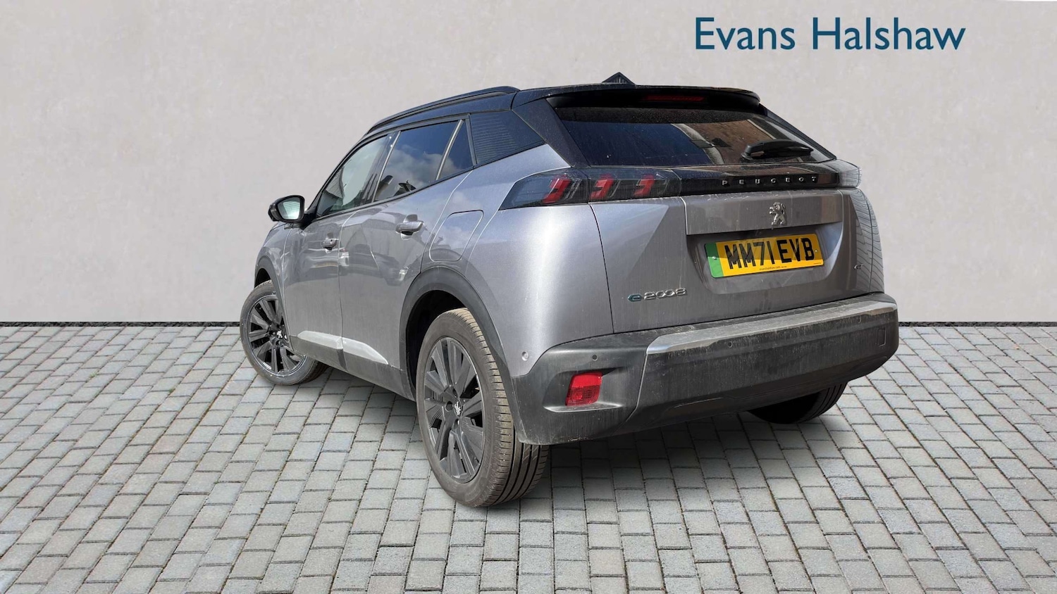 Used Peugeot 2008 2021 for sale - 77858574: Photo 2