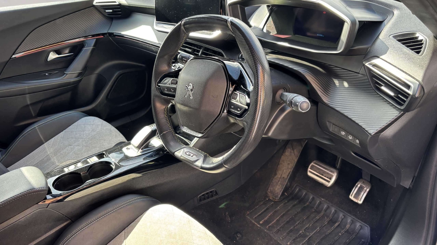 Used Peugeot 2008 2021 for sale - 77858574: Photo 5