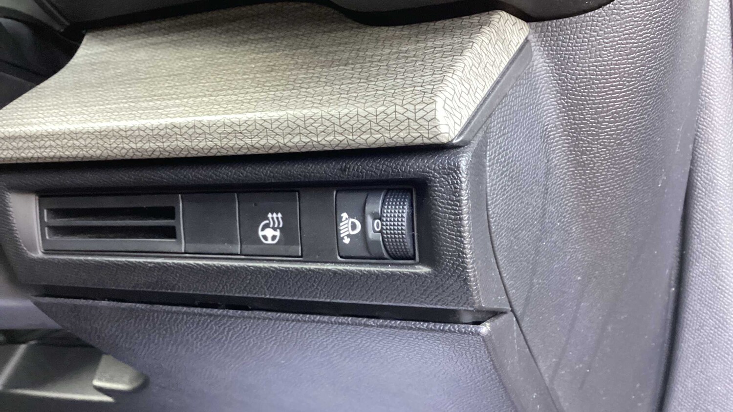 Used Citroen C5 X 2024 for sale - 77858895: Photo 28