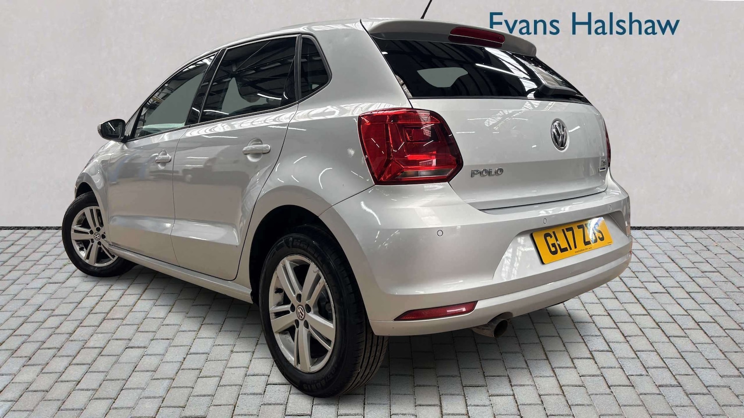 Used Volkswagen Polo 2017 for sale - 78060351: Photo 2