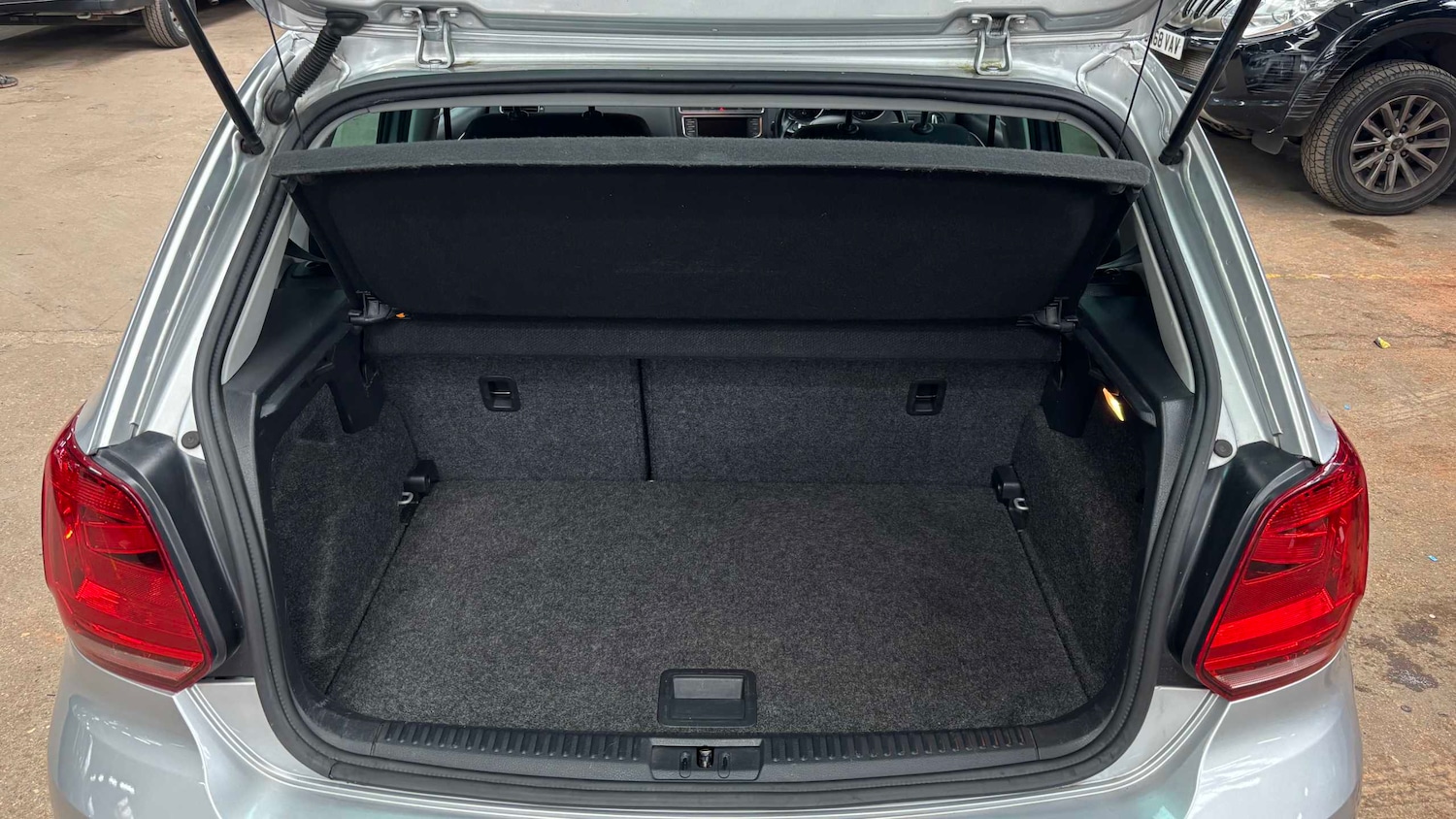 Used Volkswagen Polo 2017 for sale - 78060351: Photo 7