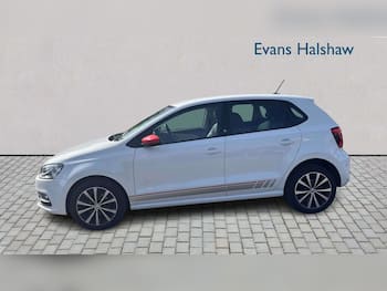 Used Volkswagen Polo 2017 for sale - 79702946: Photo