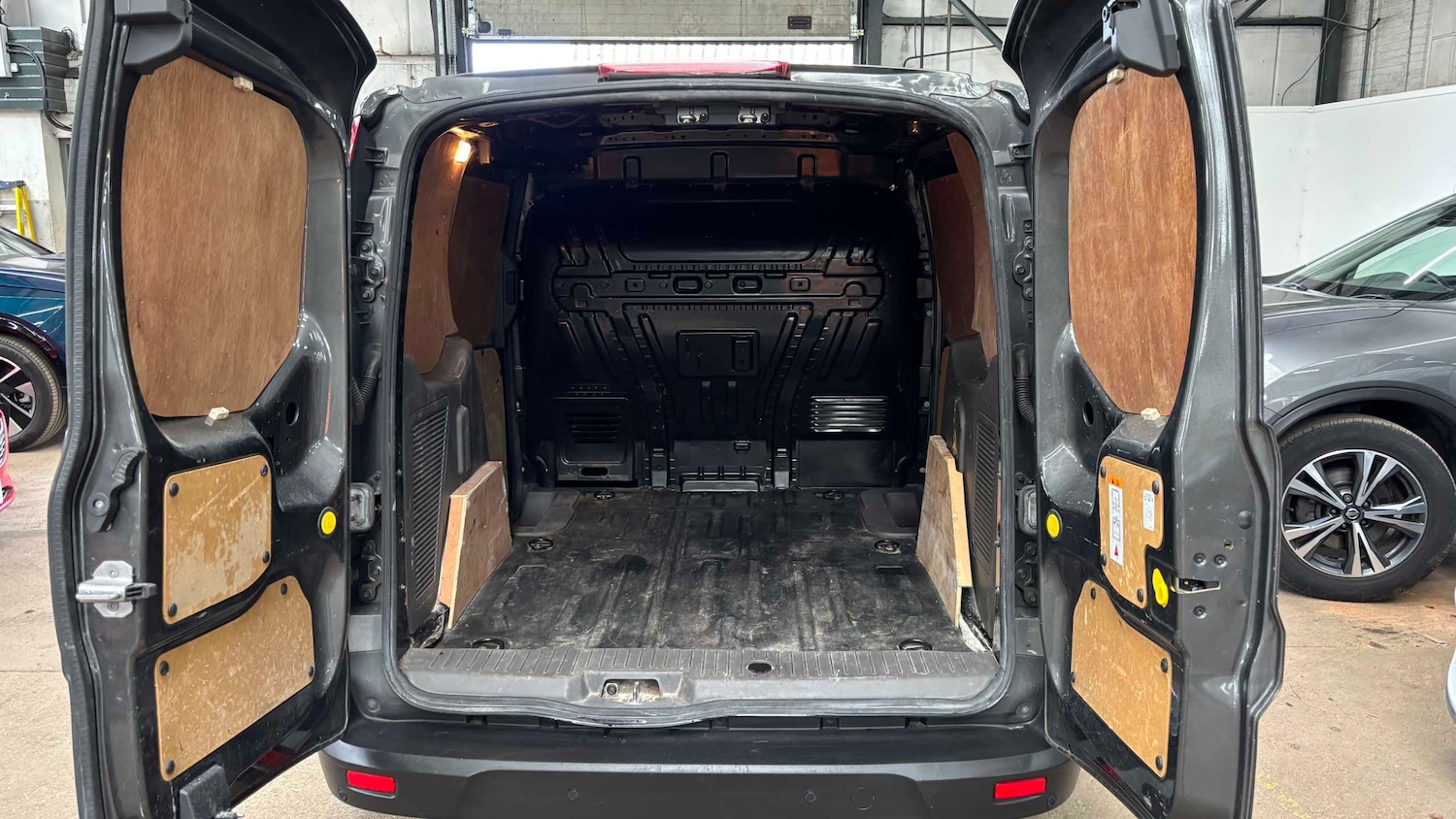 Used Ford Transit Connect 2018 for sale - 78104716: Photo 12