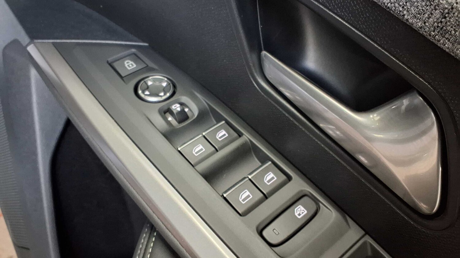 Used Peugeot 5008 2025 for sale - 77886171: Photo 18