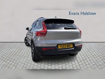 Used Volvo XC40 2023 for sale - 79118151: Photo