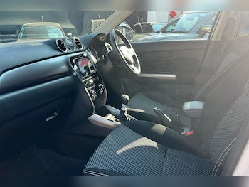 Used Suzuki Vitara 2023 for sale - 79294554: Photo