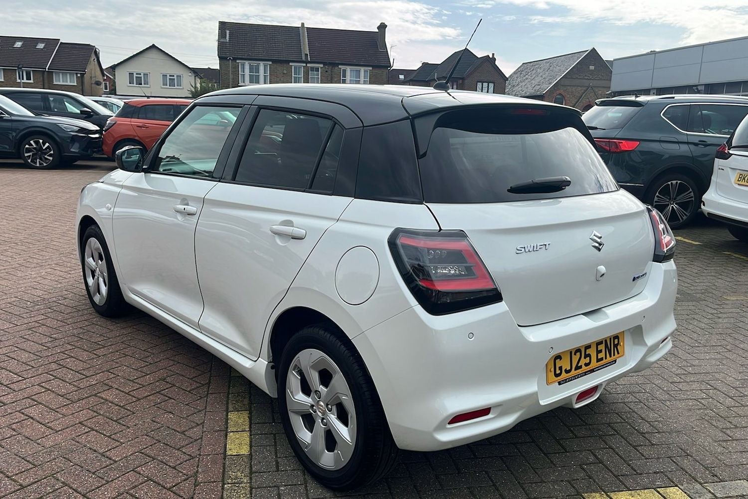 Used Suzuki Swift 2025 for sale - 75891401: Photo 2