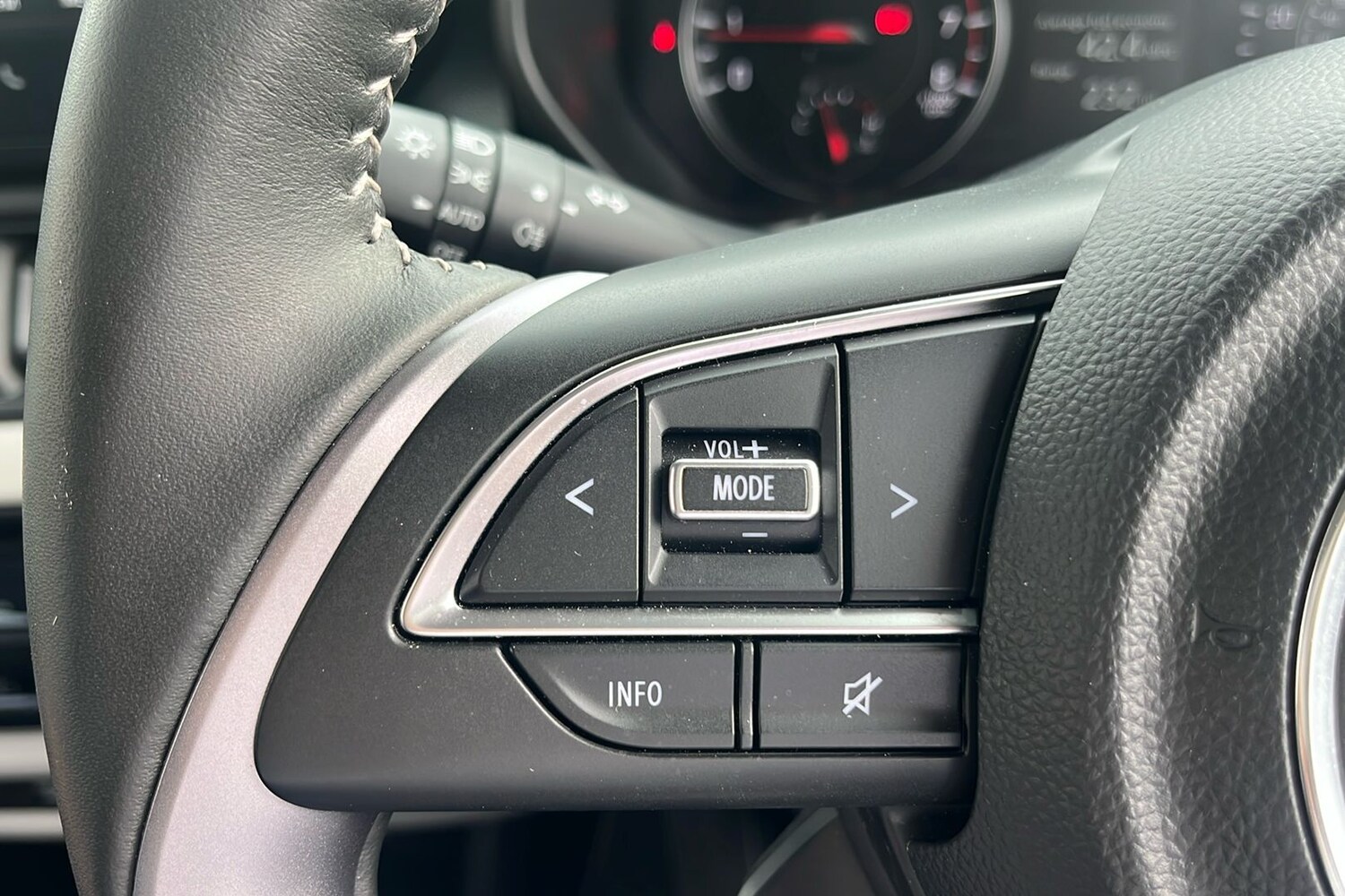 Used Suzuki Swift 2025 for sale - 75891401: Photo 44