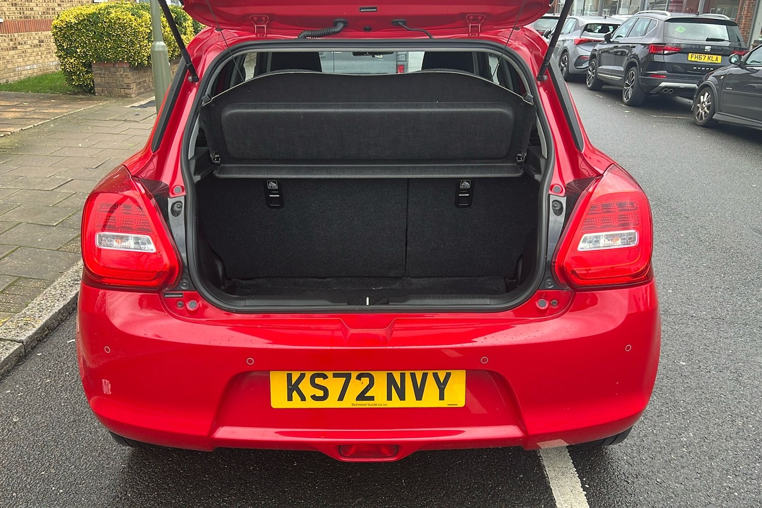 Used Suzuki Swift 2023 for sale - 77508322: Photo 11